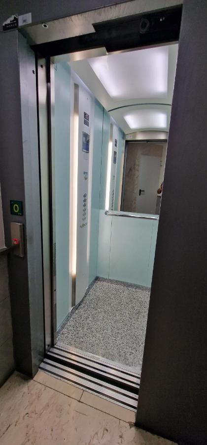 Precioso Apartamento En Centro Granada Eksteriør bilde